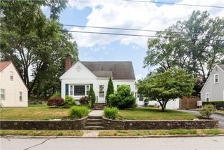 50 Hopedale Drive, West Warwick, RI 02893