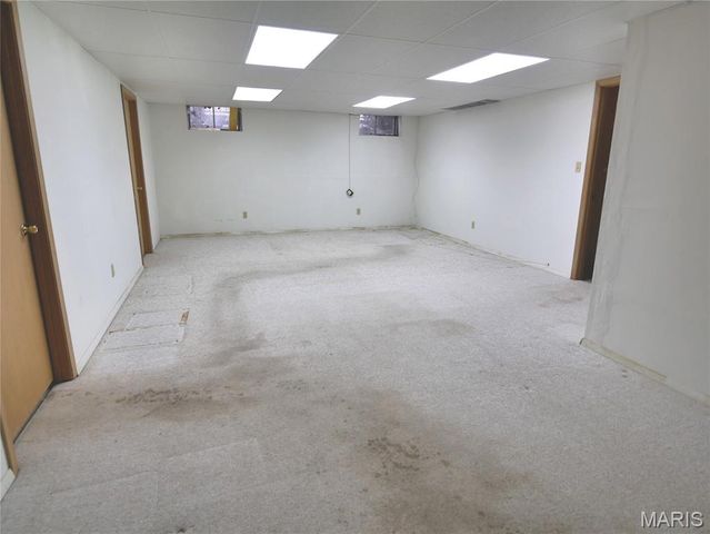 3652 Knollstone Drive, St Louis, MO 63135