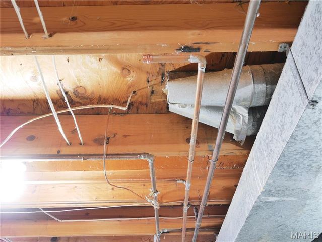 3652 Knollstone Drive, St Louis, MO 63135