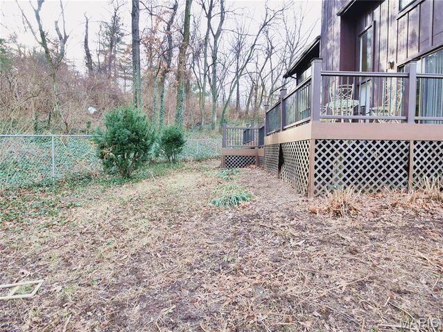 3652 Knollstone Drive, St Louis, MO 63135