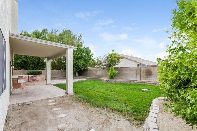 9243 W Salter Drive, Peoria, AZ 85382