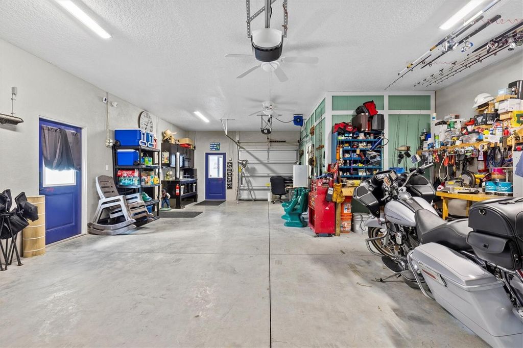 Image 13 of property listing at 6241 COLONY CIRCLE, Weeki Wachee, FL 34607