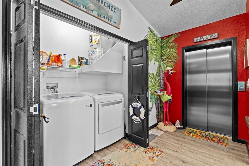 Image 39 of property listing at 6241 COLONY CIRCLE, Weeki Wachee, FL 34607