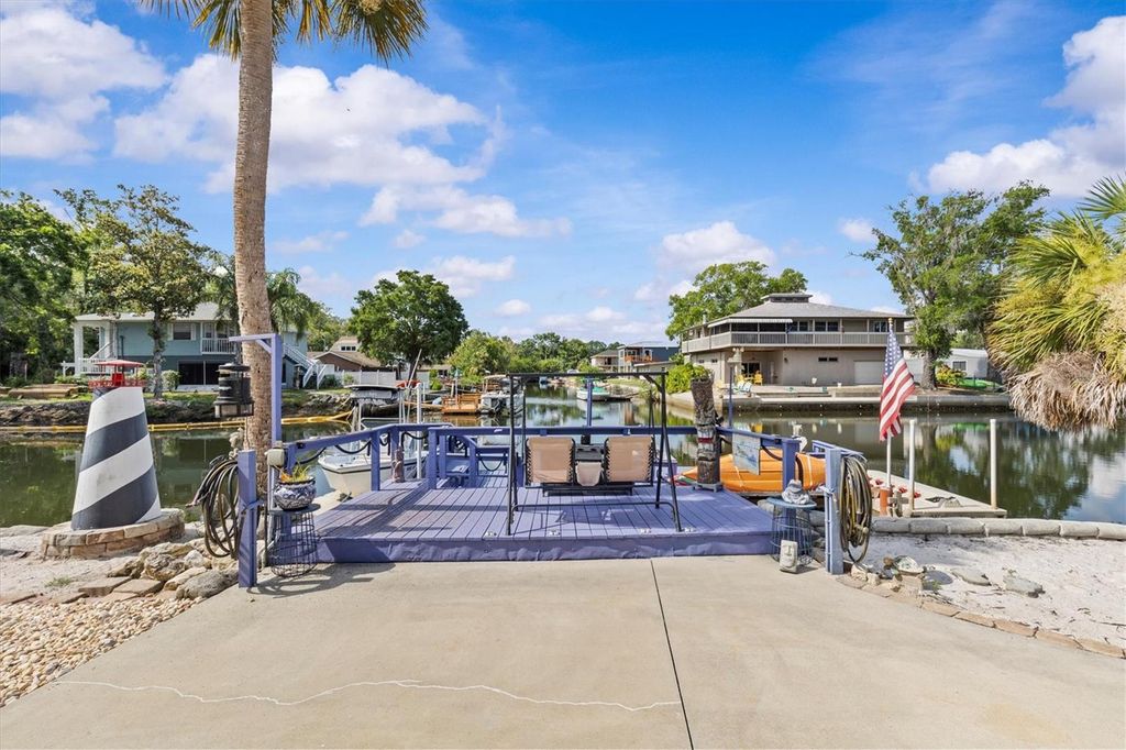 Image 57 of property listing at 6241 COLONY CIRCLE, Weeki Wachee, FL 34607