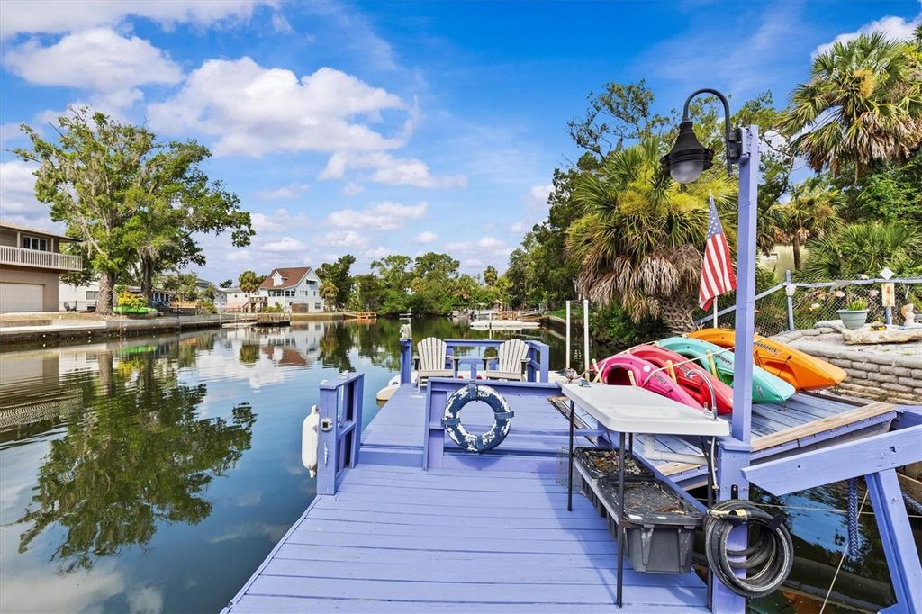 Image 62 of property listing at 6241 COLONY CIRCLE, Weeki Wachee, FL 34607