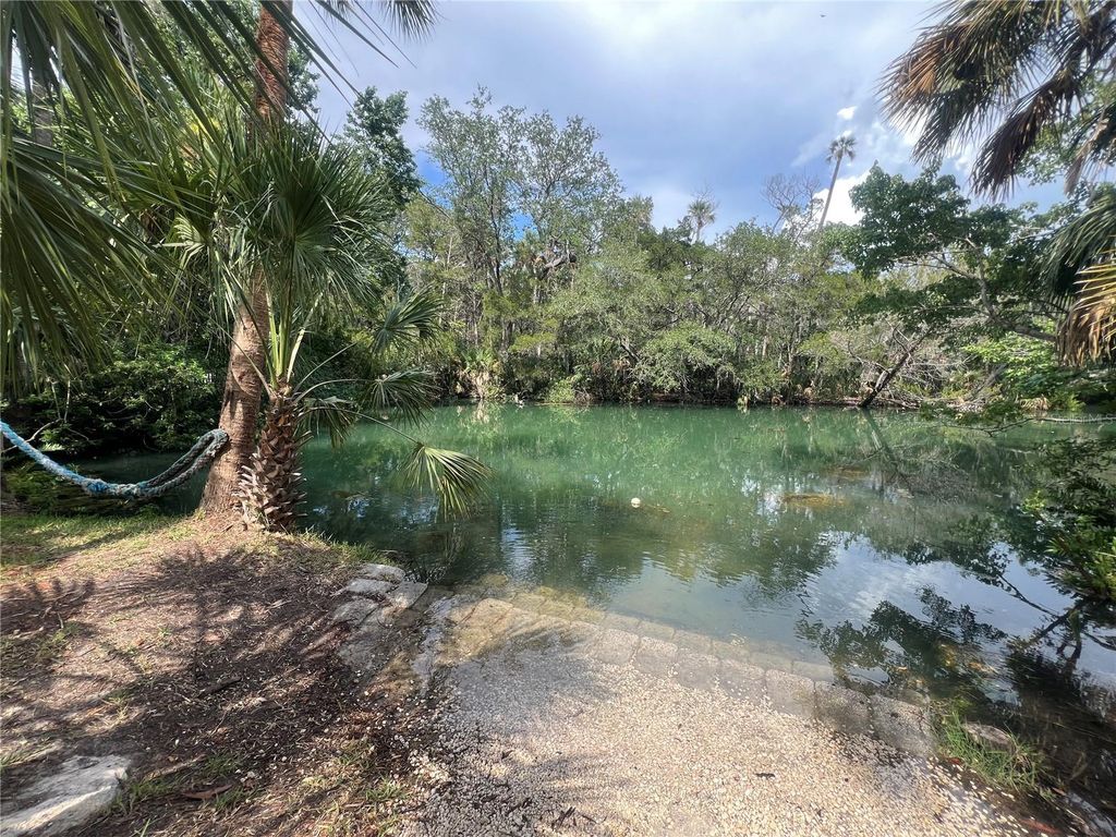 Image 72 of property listing at 6241 COLONY CIRCLE, Weeki Wachee, FL 34607