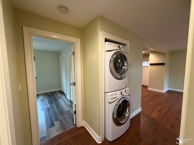 1009 N Lemen Street, Fenton, MI 48430