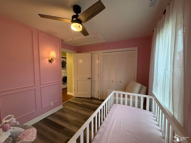 1009 N Lemen Street, Fenton, MI 48430