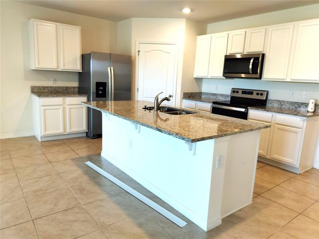 405 NOBLE AVENUE, Davenport, FL 33837