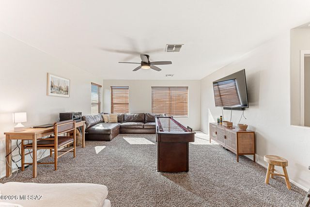 669 W Cholla Crest Drive, Green Valley, AZ 85614