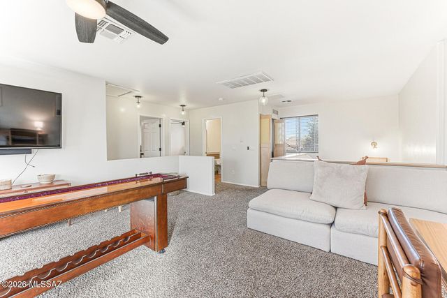 669 W Cholla Crest Drive, Green Valley, AZ 85614