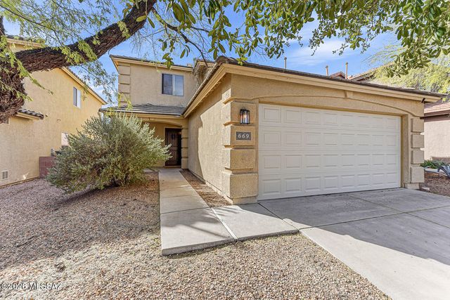 669 W Cholla Crest Drive, Green Valley, AZ 85614