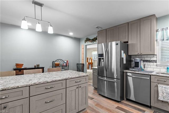 618 Essex PARK, Hampton, VA 23669
