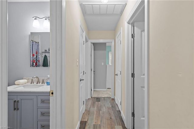 618 Essex PARK, Hampton, VA 23669