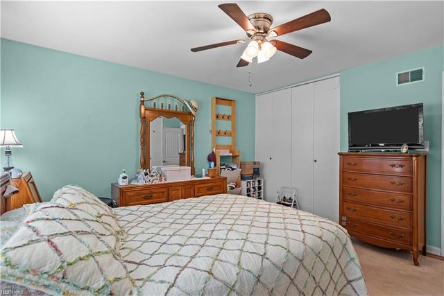 618 Essex PARK, Hampton, VA 23669