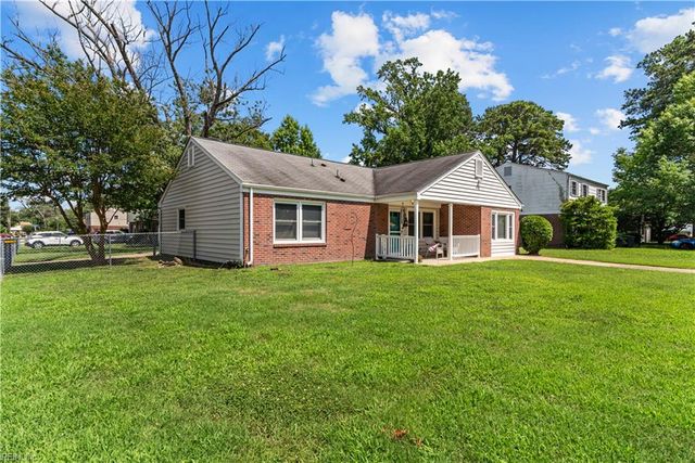618 Essex PARK, Hampton, VA 23669