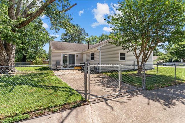 618 Essex PARK, Hampton, VA 23669