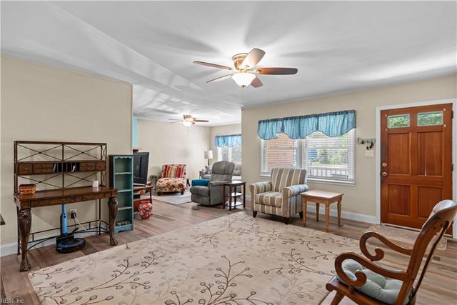 618 Essex PARK, Hampton, VA 23669