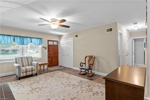 618 Essex PARK, Hampton, VA 23669