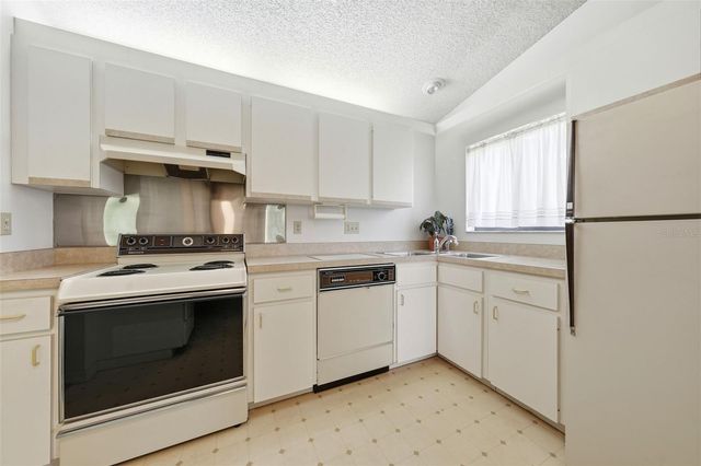 1507 BLACKBERRY COURT, Eustis, FL 32726