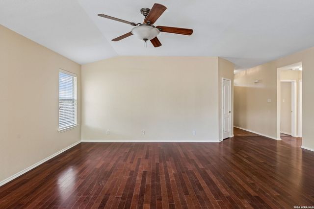 9302 Bartlett Fls, San Antonio, TX 78250