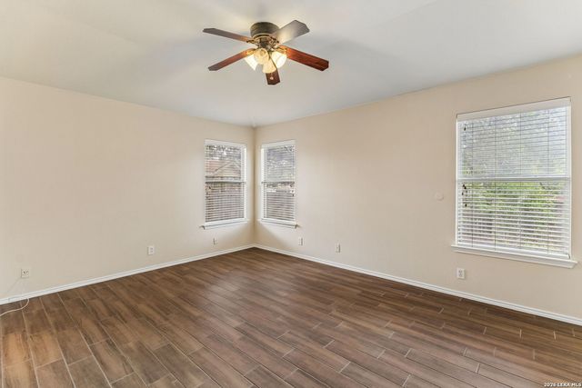 9302 Bartlett Fls, San Antonio, TX 78250