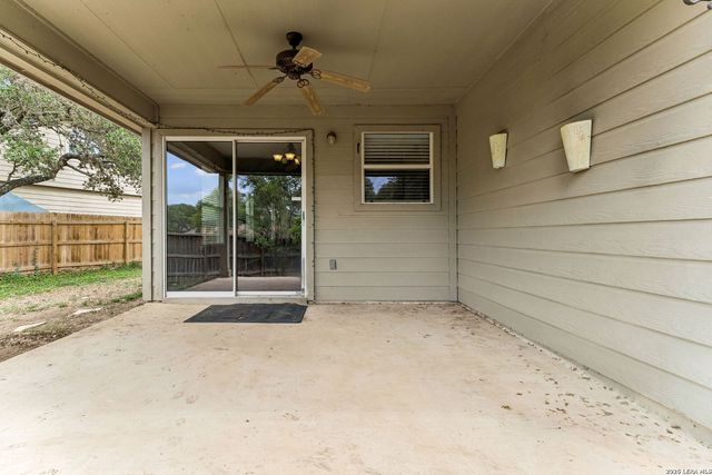 9302 Bartlett Fls, San Antonio, TX 78250