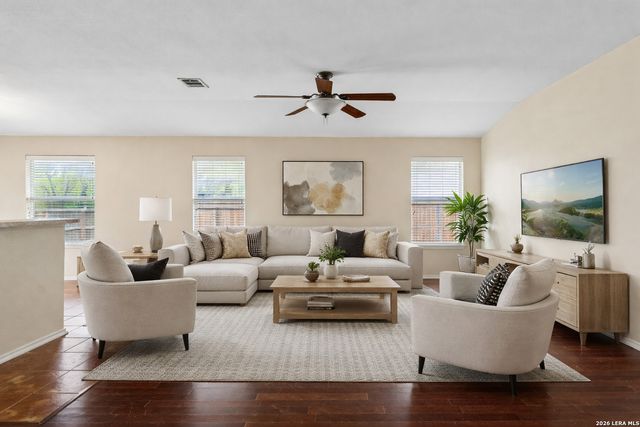 9302 Bartlett Fls, San Antonio, TX 78250