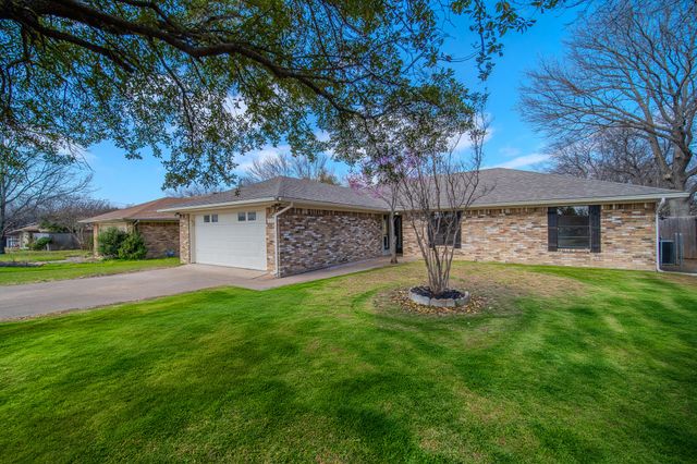 415 Dow Ross Boulevard, Duncanville, TX 75116