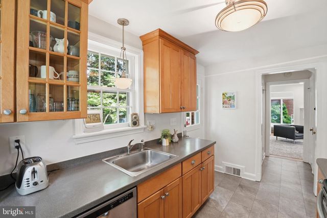9601 BRUCE DR, Silver Spring, MD 20901