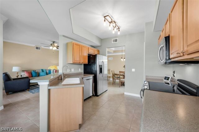 12033 Covent Garden CT 2403, Naples, FL 34120
