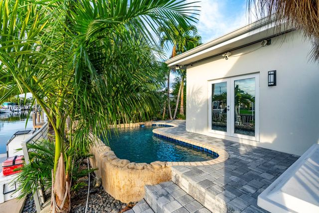 851 SE 5th Avenue, Pompano Beach, FL 33060