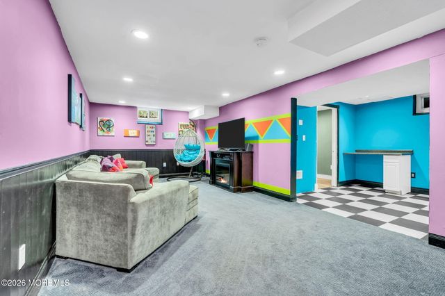 25 Gladiola Drive, Howell, NJ 07731