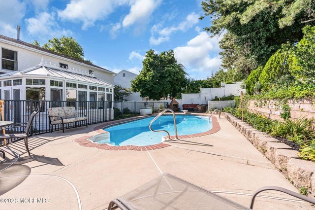 25 Gladiola Drive, Howell, NJ 07731