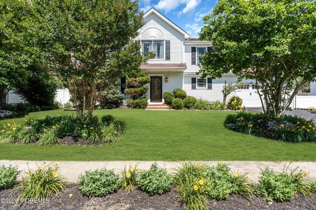25 Gladiola Drive, Howell, NJ 07731