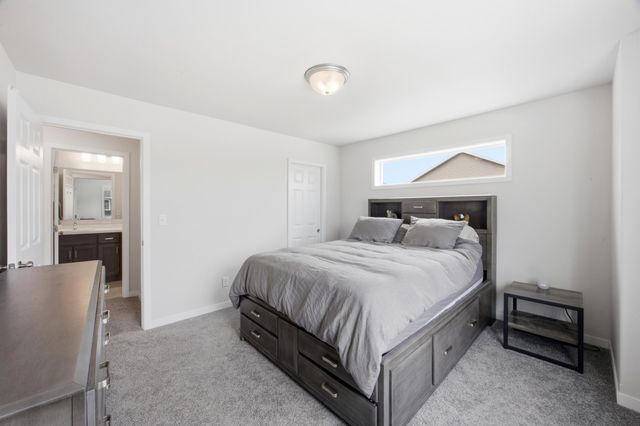 6031 8th Street W, West Fargo, ND 58078