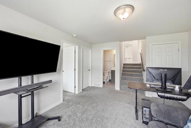 6031 8th Street W, West Fargo, ND 58078
