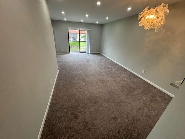 21913 Lake Forest Circle 201, Boca Raton, FL 33433