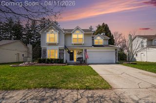 959 S Parkwood Drive, South Lyon, MI 48178