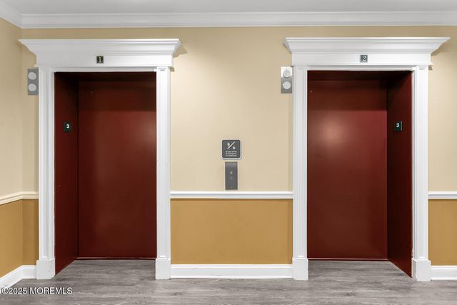 325 Regency Place, Woodbridge, NJ 07095