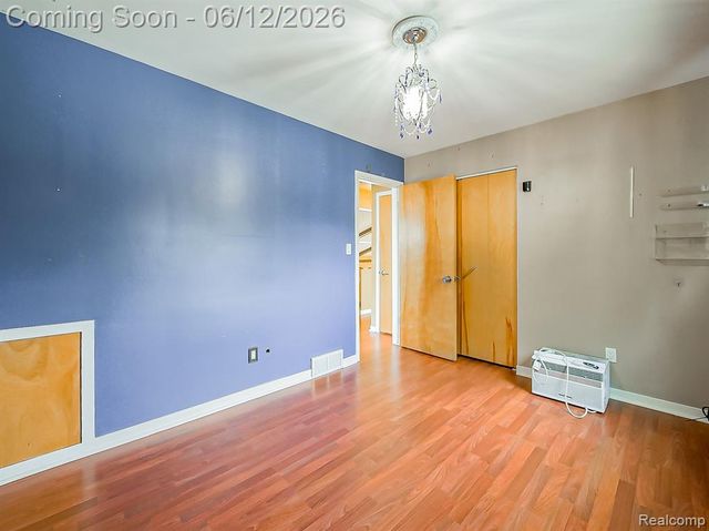 29835 Hillbrook Street, Livonia, MI 48152