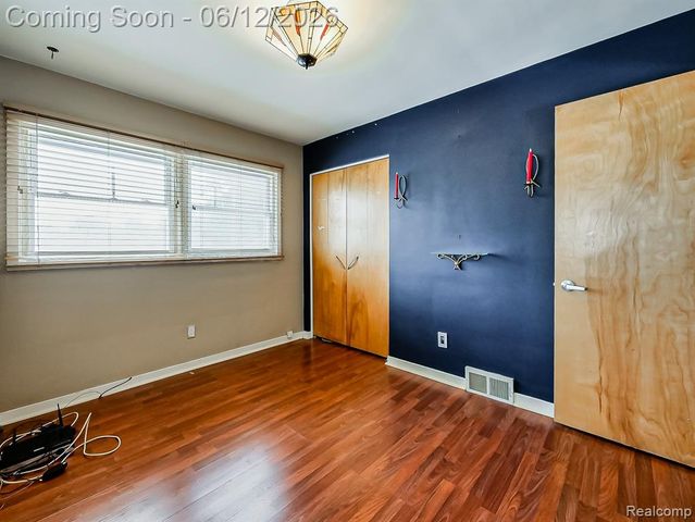 29835 Hillbrook Street, Livonia, MI 48152