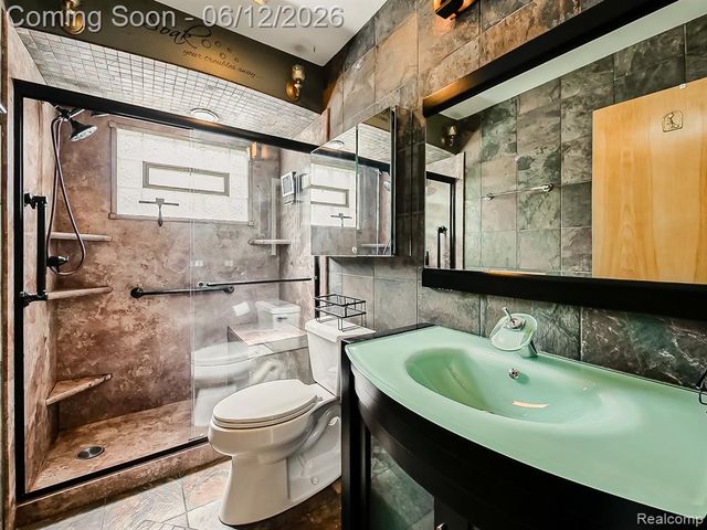 29835 Hillbrook Street, Livonia, MI 48152