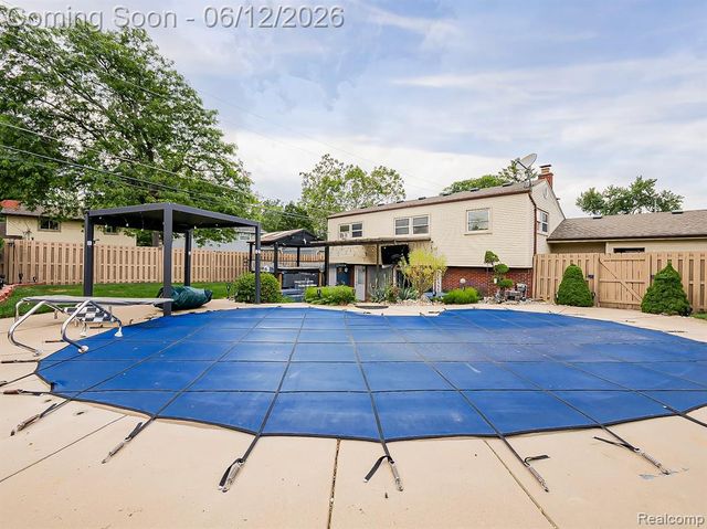29835 Hillbrook Street, Livonia, MI 48152