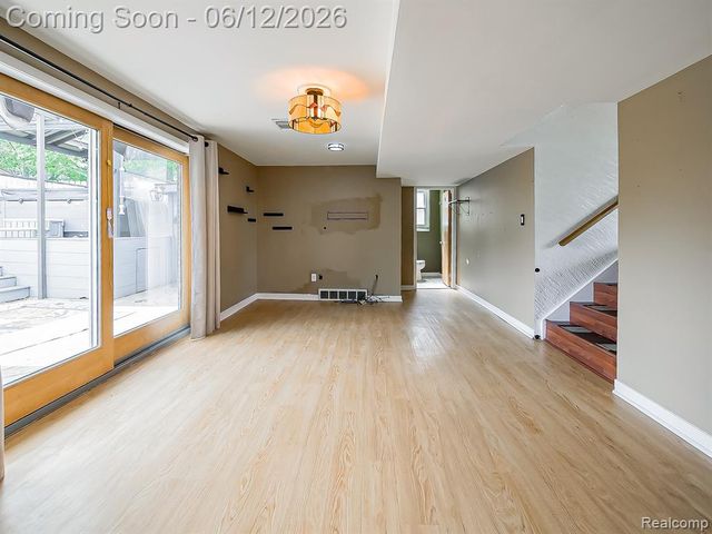 29835 Hillbrook Street, Livonia, MI 48152