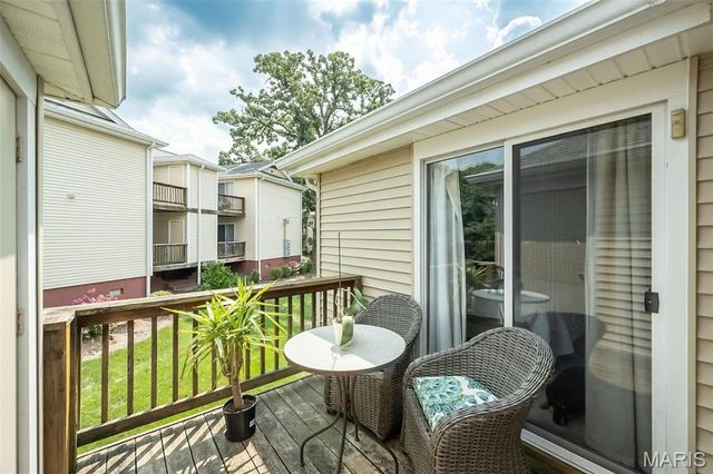 1526 Thrush Terrace, St Louis, MO 63144