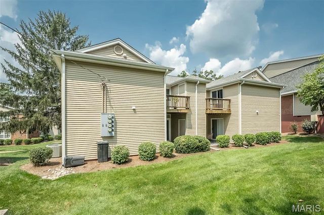 1526 Thrush Terrace, St Louis, MO 63144