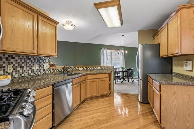 10264 Country Club Alcove, Woodbury, MN 55129