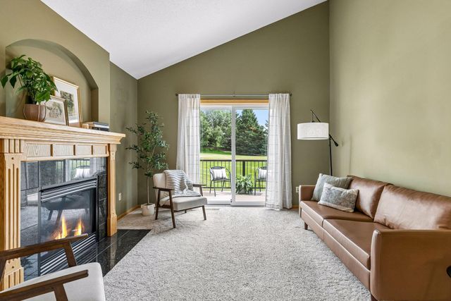 10264 Country Club Alcove, Woodbury, MN 55129