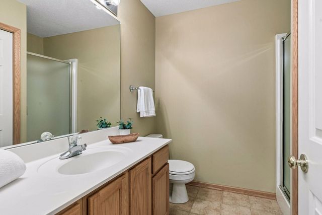 10264 Country Club Alcove, Woodbury, MN 55129
